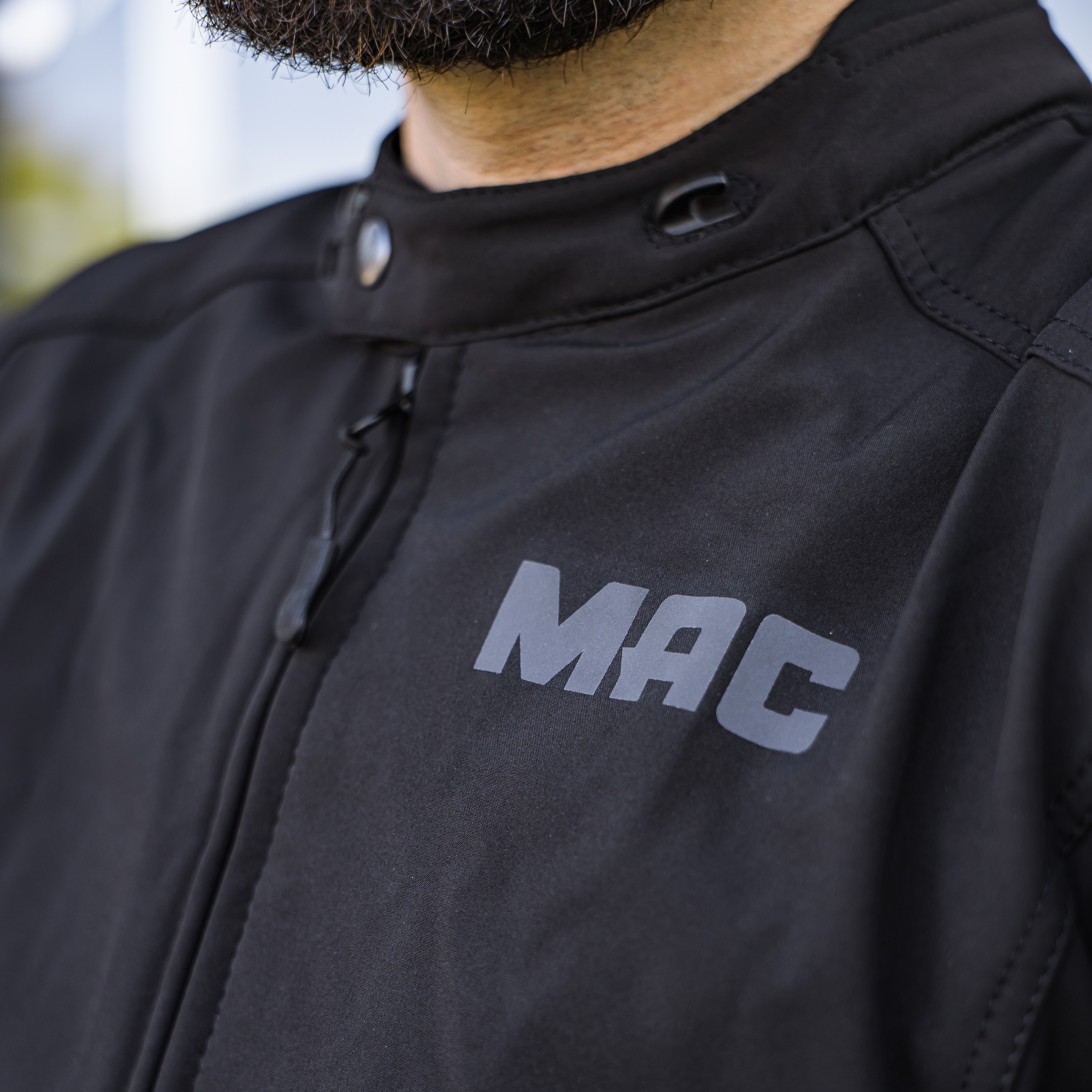 Campera MAC Urban Hombre Negro